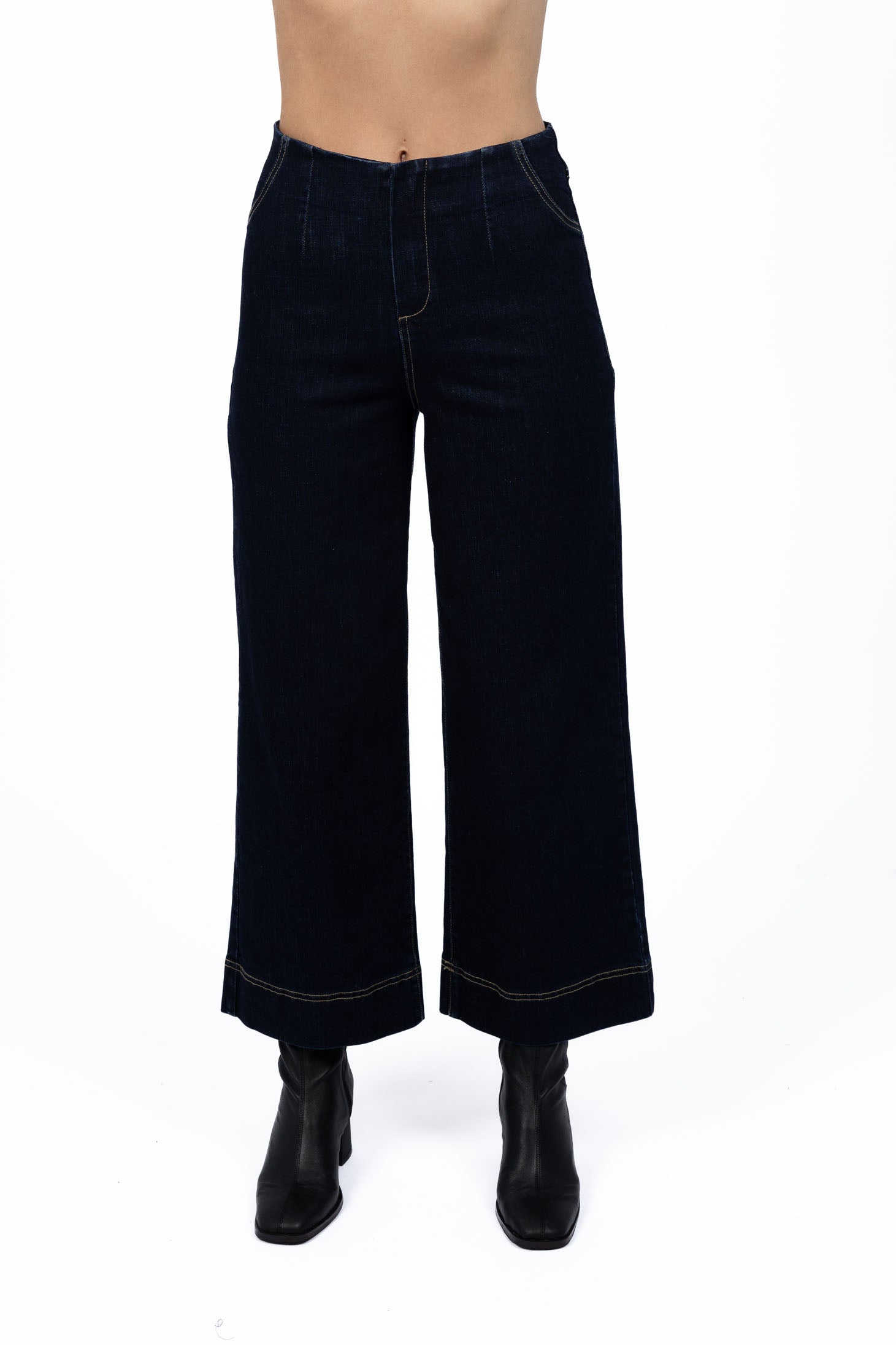 FLEETWOOD JEAN - WIDE LEG AW25